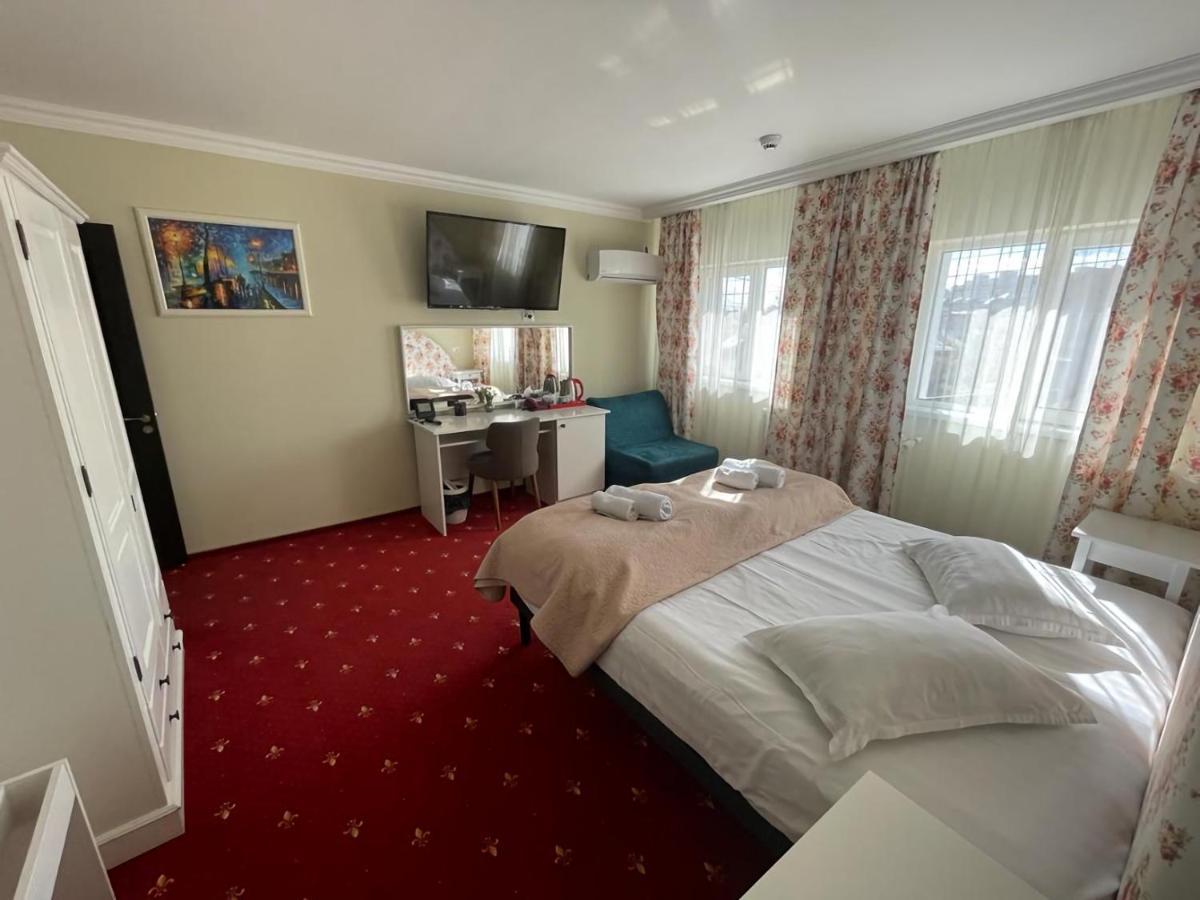 Casa Bucovineana Hotell Suceava Eksteriør bilde