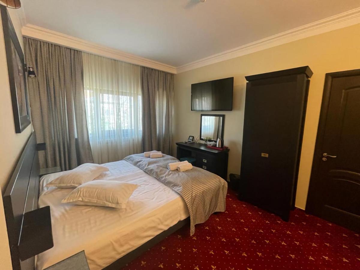 Casa Bucovineana Hotell Suceava Eksteriør bilde