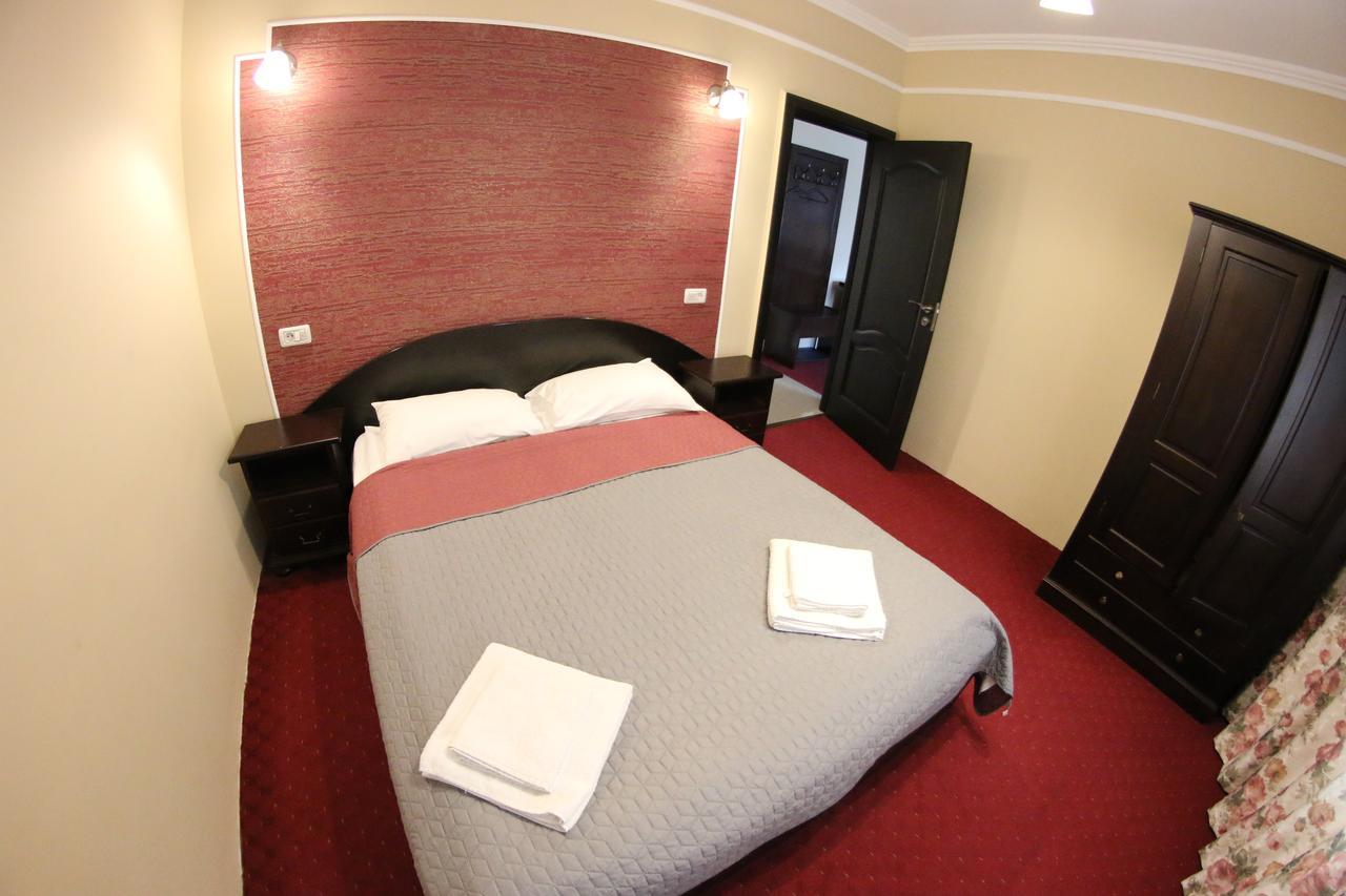Casa Bucovineana Hotell Suceava Eksteriør bilde