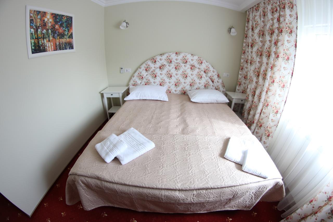 Casa Bucovineana Hotell Suceava Eksteriør bilde