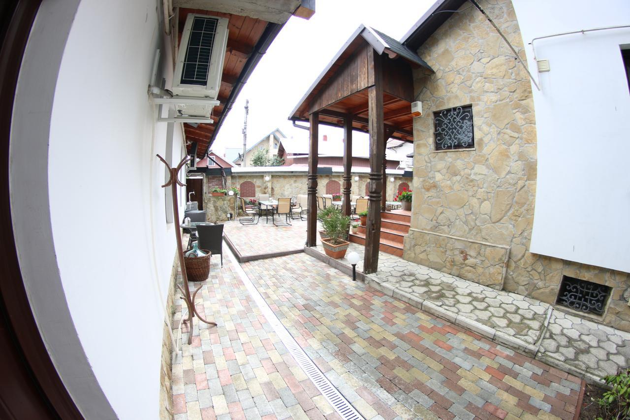 Casa Bucovineana Hotell Suceava Eksteriør bilde