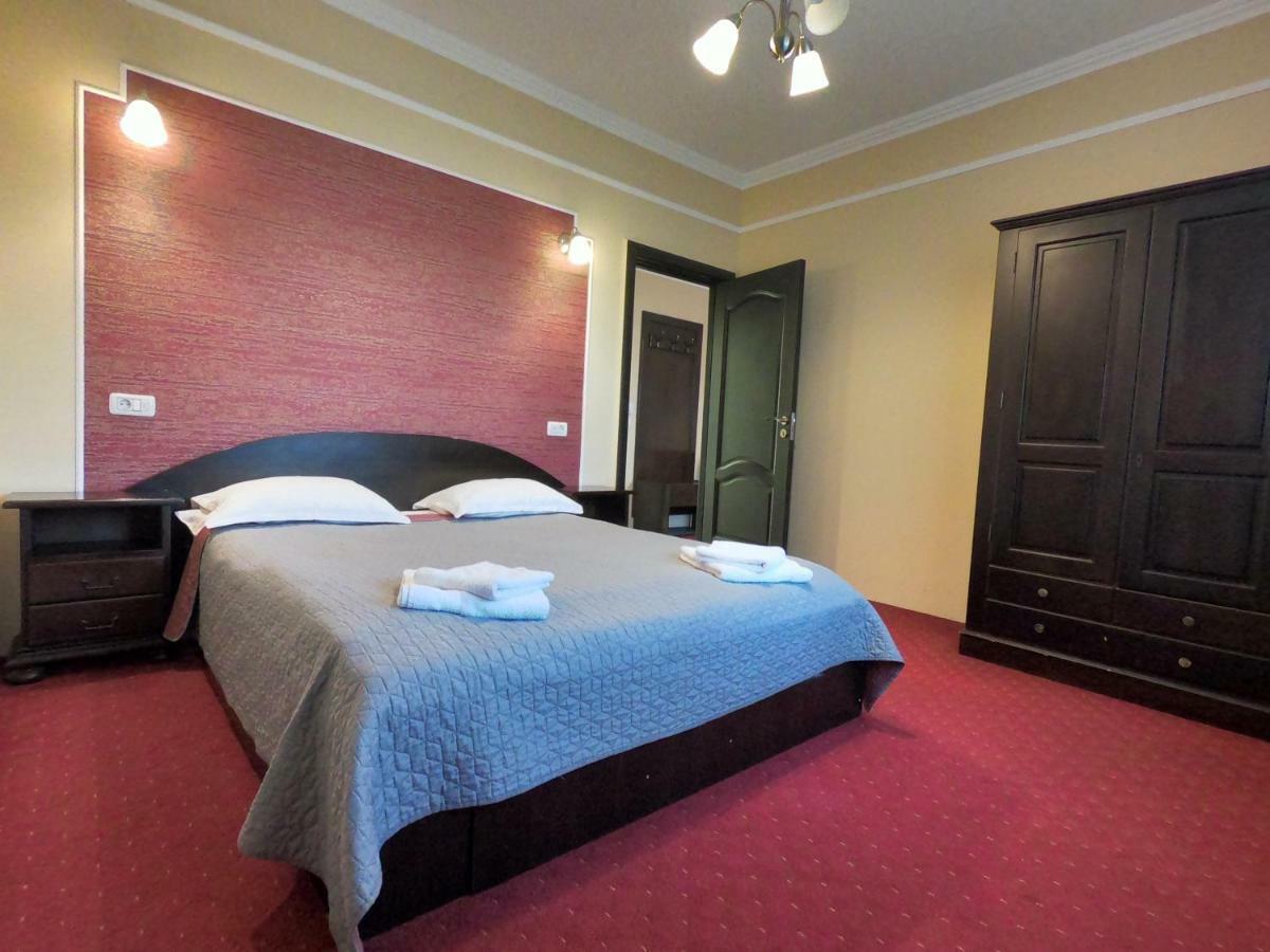 Casa Bucovineana Hotell Suceava Eksteriør bilde